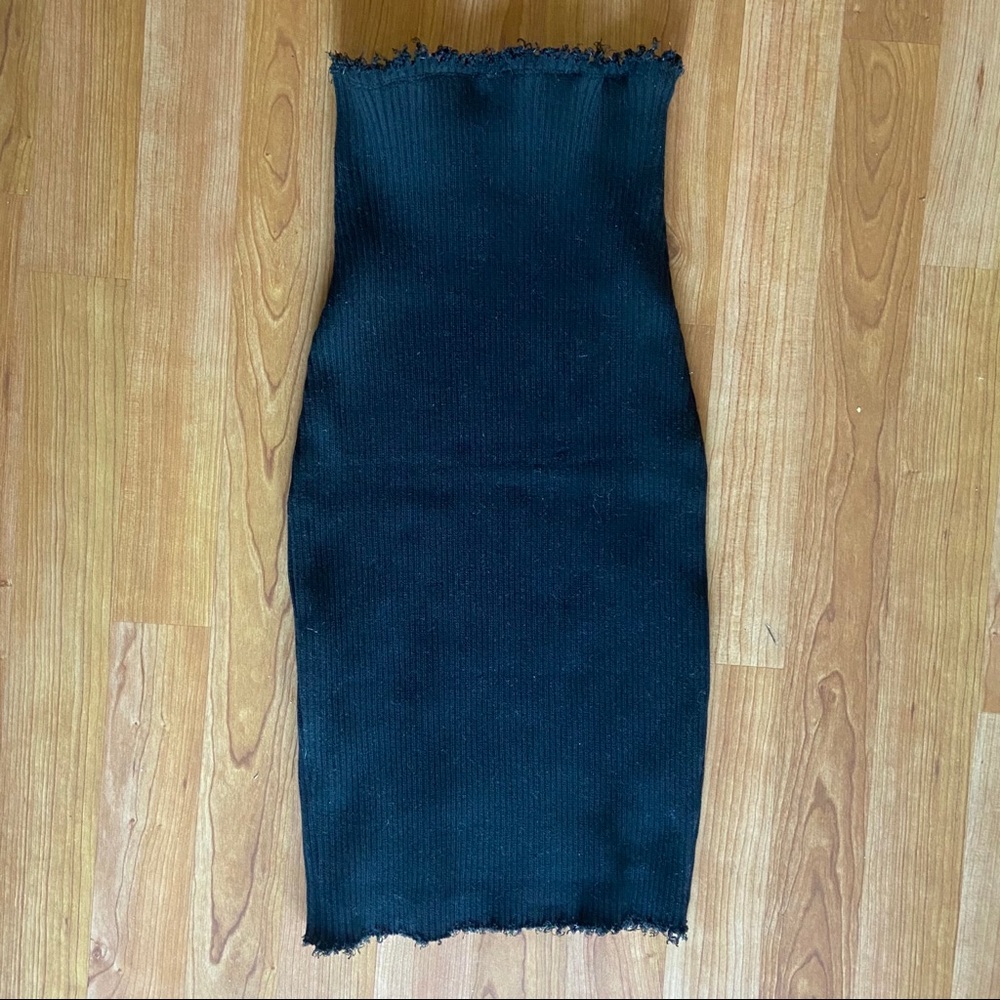 Comfortable and figure flattering stretchy skirt